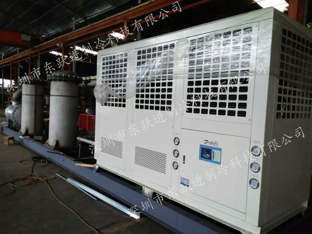 風(fēng)冷式工業(yè)冷水機(jī)
